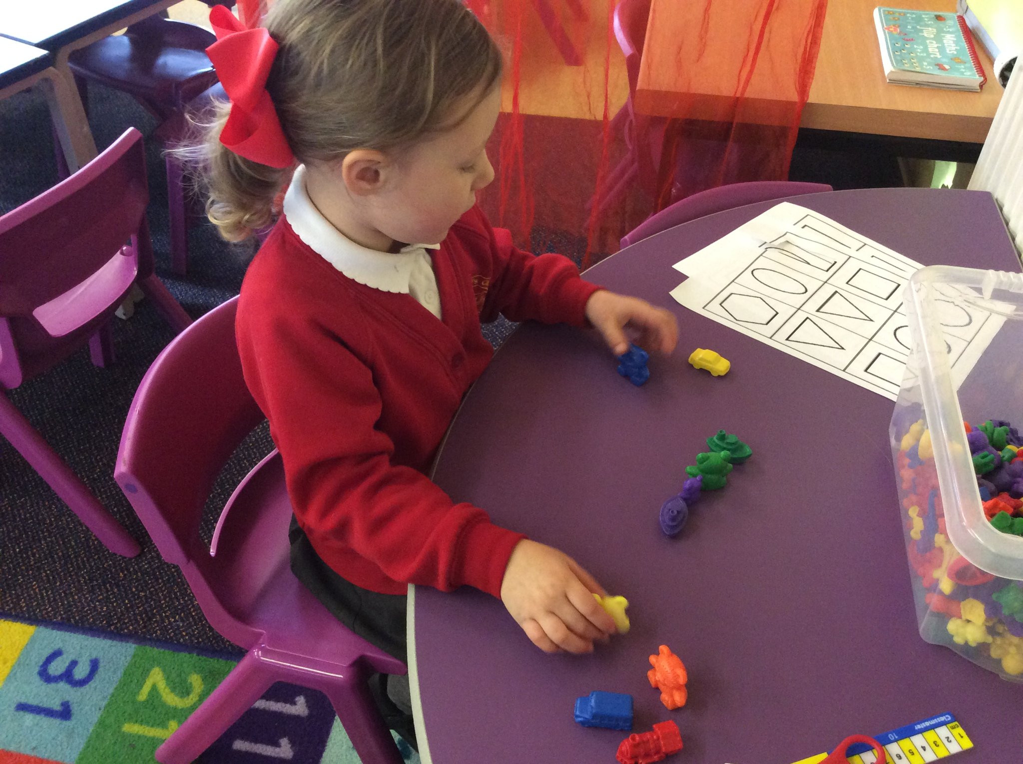 Image of We know how to work out the answer to half of ten!